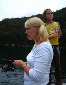 Angler Bild - Fischerprüfung bestanden Angler mit Angeln