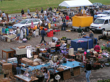 Dresdener Elbemarkt. Dresdener Elbemarkt.