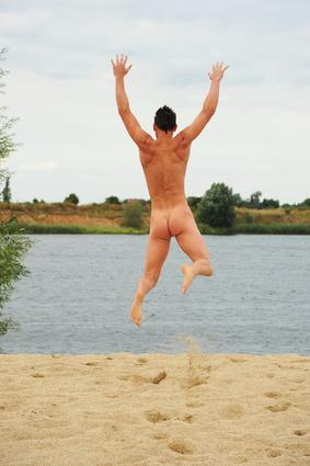 Männer nackt am strand