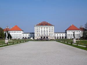 Die Porzellan Manufaktur in Schloss Nymphenburg Bild Schloss Nymphenburg