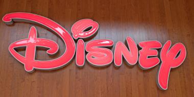 Disney verzaubert Kinder und ihre Eltern auf der ganzen Welt nicht nur mit Filmen. Bild Disney Logo