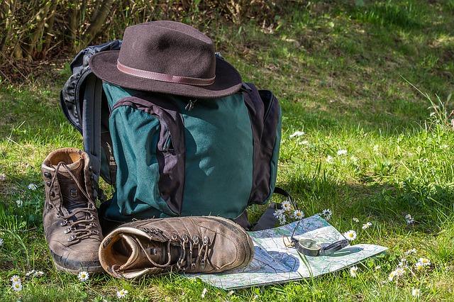 Beim Backpacking sollte man nur das Nötigste mitnehmen. Bild Backpacking Equipement