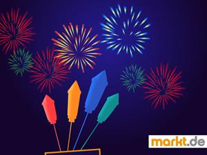 Es gibt viele verschiedene Arten von Feuerwerk Bild Silvesterraketen und Feuerwerk