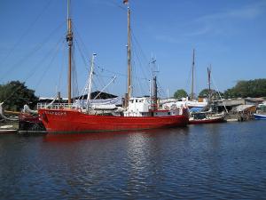Die Kleinstadt Greifswald liegt im Nordosten Deutschlands. Bild Hafen in Greifswald